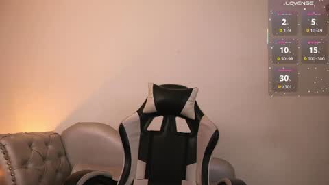 Velvet  online show from July 2, 2026, 12:33 pm