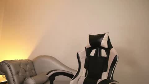 Velvet  online show from July 9, 2026, 12:31 pm