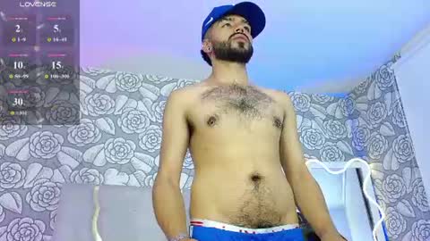 velvetdaniels_tay online show from July 16, 2026, 3:34 am