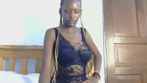 velvetdesiree online show from May 11, 2026, 2:45 pm