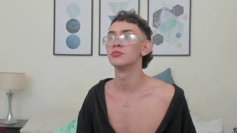 Snapshot of velvetkai chatting on July 12, 2026, 1:46 pm VELVE online show from July 12, 2026, 1:46 pm