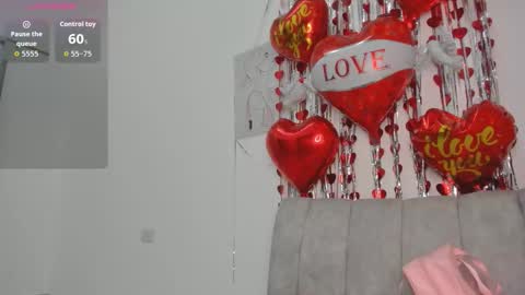Snapshot of velvetluna_ chatting on February 19, 2026, 11:17 am Velvetluna online show from February 19, 2026, 11:17 am