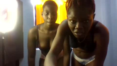 Snapshot of velvetreign12 chatting on May 15, 2026, 1:18 pm Erica online show from May 15, 2026, 1:18 pm