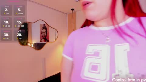 velvetscarlett online show from March 31, 2026, 12:49 pm