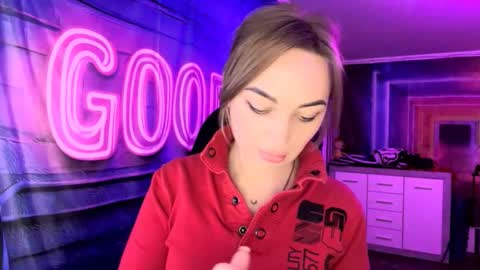 Snapshot of velvettouch4444 chatting on February 24, 2026, 8:29 pm MERYEM online show from February 24, 2026, 8:29 pm