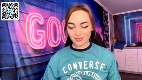 Snapshot of velvettouch4444 chatting on February 28, 2026, 10:49 am MERYEM online show from February 28, 2026, 10:49 am