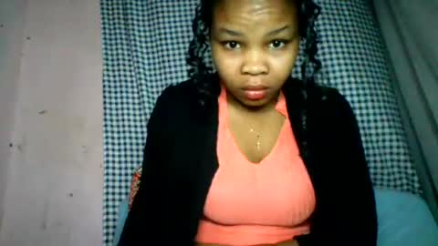 velyssa online show from July 28, 2026, 1:23 am