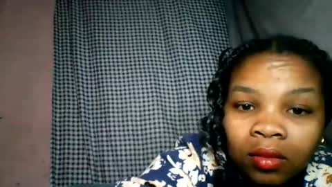 velyssa online show from July 28, 2026, 11:37 pm