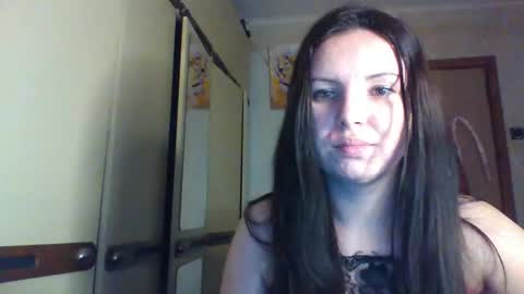 Snapshot of vendi_rassell8855 chatting on February 4, 2026, 12:05 am vendi rassell8855 online show from February 4, 2026, 12:05 am