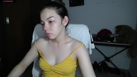 Snapshot of venelope1 chatting on March 11, 2025, 2:10 am Venelope 3 online show from March 11, 2025, 2:10 am