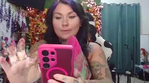 VentressInk online show from October 10, 2025, 1:48 am