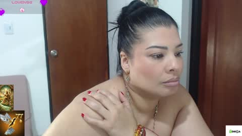HI IM VENUS SMALL BOOBS  BIG HEART WARM PUSSY online show from May 16, 2026, 12:18 am