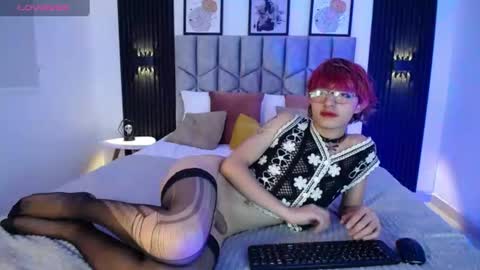 venus_999_ online show from June 12, 2026, 10:08 pm
