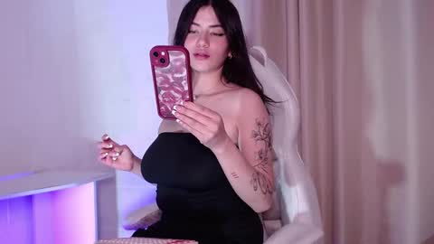 Snapshot of venus_art11 chatting on January 5, 2025, 2:27 am venus_art11 online show from January 5, 2025, 2:27 am