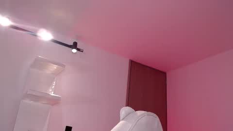 Snapshot of venus_art11 chatting on February 15, 2025, 8:44 am venus_art11 online show from February 15, 2025, 8:44 am