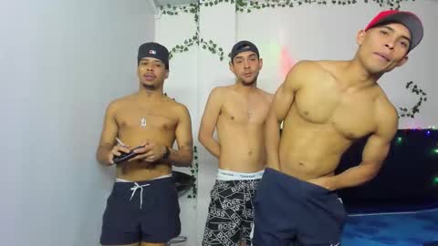 venus_boy2 online show from November 7, 2025, 4:23 am