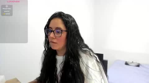 Snapshot of venus_cat_ chatting on October 30, 2025, 8:31 pm Venus online show from October 30, 2025, 8:31 pm