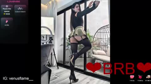 Snapshot of venus_flame chatting on March 26, 2026, 11:27 am VENUS online show from March 26, 2026, 11:27 am