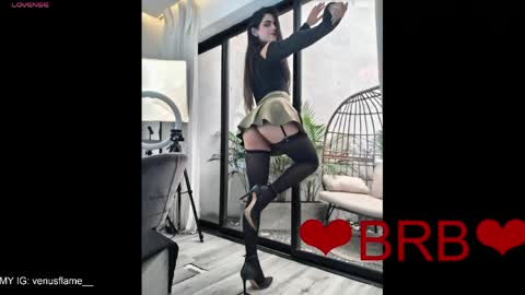 Snapshot of venus_flame chatting on April 16, 2026, 11:33 am VENUS online show from April 16, 2026, 11:33 am