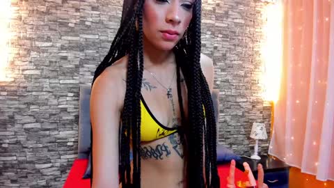 Snapshot of venus_medussa chatting on December 18, 2024, 8:47 pm Medussa online show from December 18, 2024, 8:47 pm