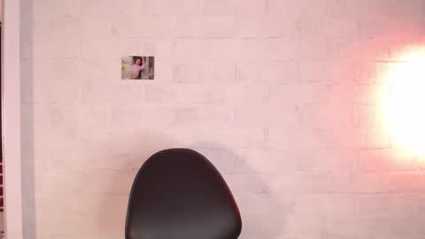 Snapshot of venus_megan chatting on March 8, 2025, 12:00 am emily independent account MY conextion 1100 GTM to 17hr GTM online show from March 8, 2025, 12:00 am