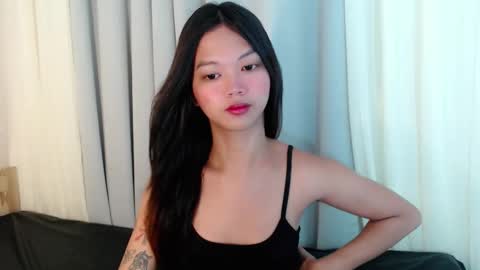 venus_mirage online show from May 14, 2026, 5:14 am