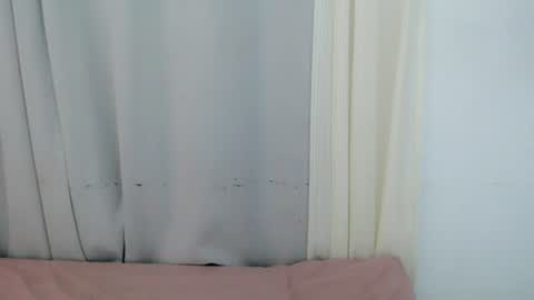 venus_mirage online show from July 28, 2026, 11:17 am