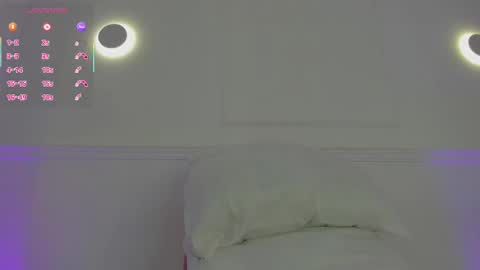 venus_nite online show from October 15, 2025, 1:22 pm