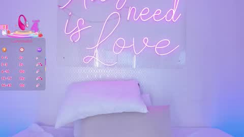 venus_nite online show from November 19, 2025, 8:09 pm