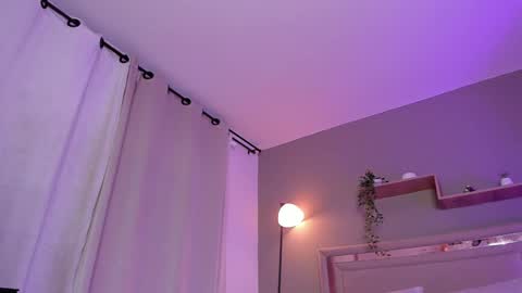 venus_reid online show from January 30, 2025, 3:22 am