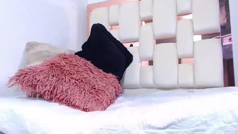 Venus online show from February 20, 2026, 9:26 pm