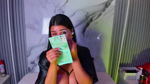 Venusowen  online show from June 9, 2026, 3:01 pm