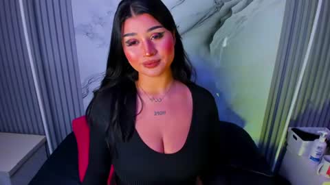 Venusowen  online show from July 28, 2026, 3:21 pm