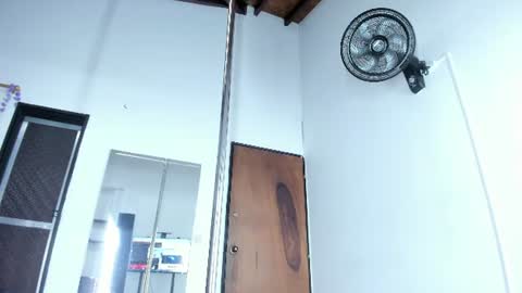 venuss_03 online show from July 23, 2026, 3:37 am