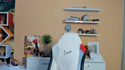 Violetta  online show from February 23, 2025, 6:49 am