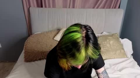 Erica online show from October 20, 2025, 8:20 pm