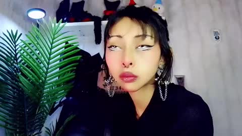 verhona_vlad online show from March 4, 2025, 12:22 pm