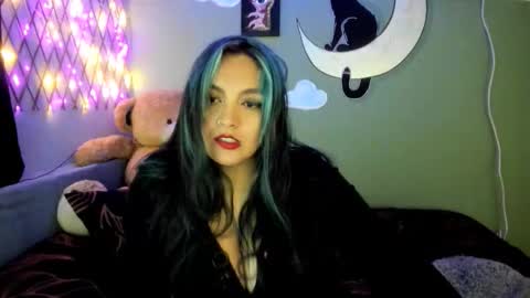  karolina online show from March 18, 2026, 3:42 am