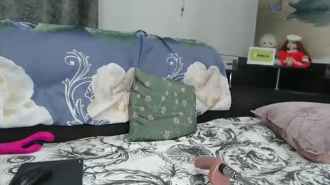 Veronika online show from October 6, 2025, 1:03 am