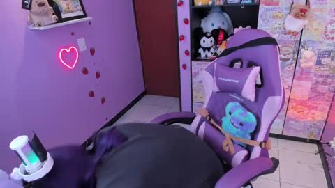     online show from October 7, 2025, 11:13 pm