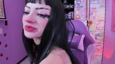     online show from February 15, 2026, 8:49 pm