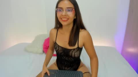 Veronica online show from May 8, 2026, 6:02 pm