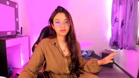 Verolake online show from February 17, 2026, 2:35 pm