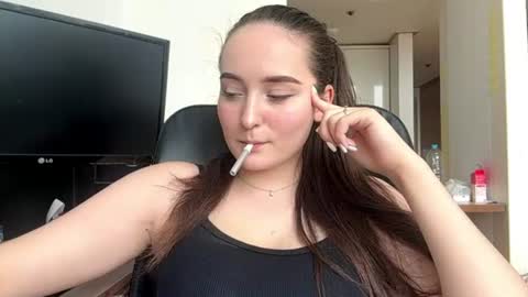 Snapshot of veroniadre chatting on July 27, 2026, 3:24 am Eva online show from July 27, 2026, 3:24 am