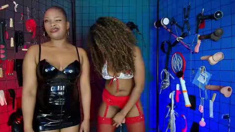 Snapshot of veronica_bdsm chatting on November 12, 2025, 4:24 am veronica_bdsm online show from November 12, 2025, 4:24 am