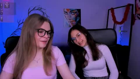 Snapshot of veronica_bubble chatting on November 15, 2025, 8:27 pm Ronni online show from November 15, 2025, 8:27 pm