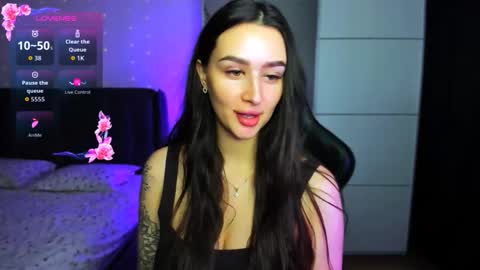 Veronica online show from December 15, 2025, 4:28 am