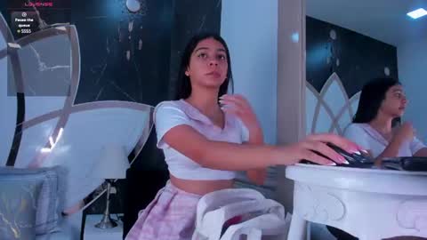 Veronica online show from July 16, 2026, 12:22 pm