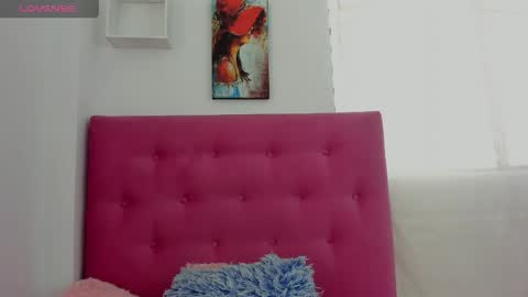 Veronica online show from April 15, 2026, 7:58 pm