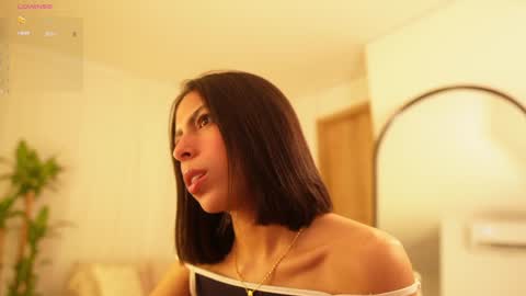 Veronica online show from January 9, 2025, 11:47 am